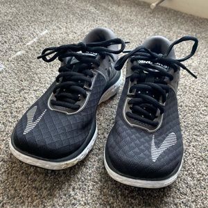 Brookes PureFlow 6 - size 5